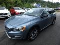 Mussel Blue Metallic - V60 Cross Country T5 AWD Photo No. 8