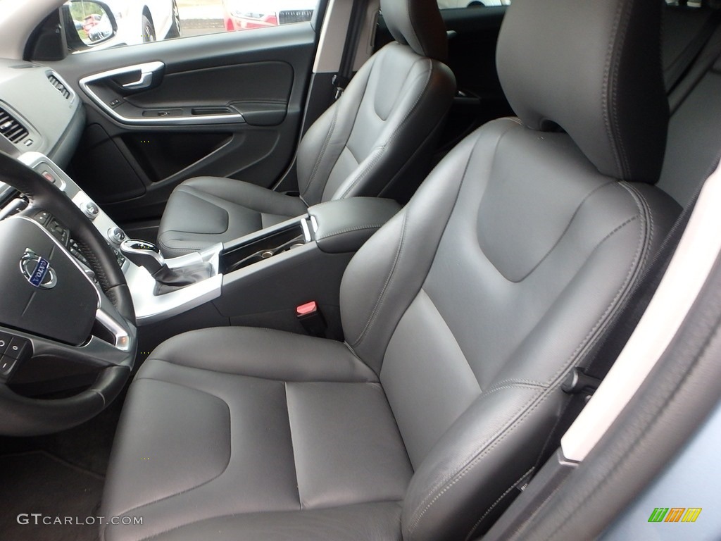 2018 Volvo V60 Cross Country T5 AWD Front Seat Photo #128774340