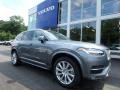 Front 3/4 View of 2019 XC90 T6 AWD Inscription