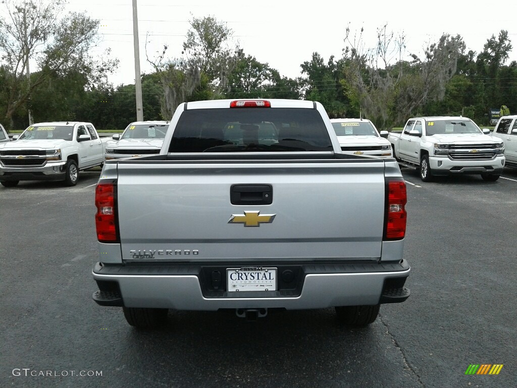 2018 Silverado 1500 Custom Crew Cab 4x4 - Silver Ice Metallic / Dark Ash/Jet Black photo #4