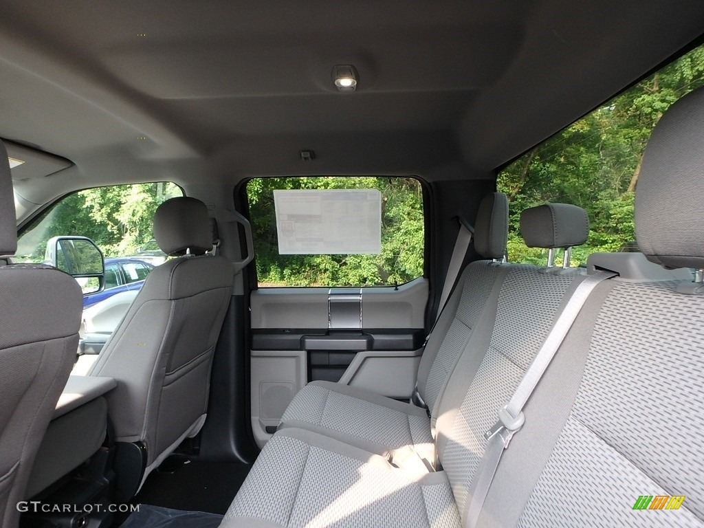Earth Gray Interior 2019 Ford F250 Super Duty XLT Crew Cab 4x4 Photo #128779605