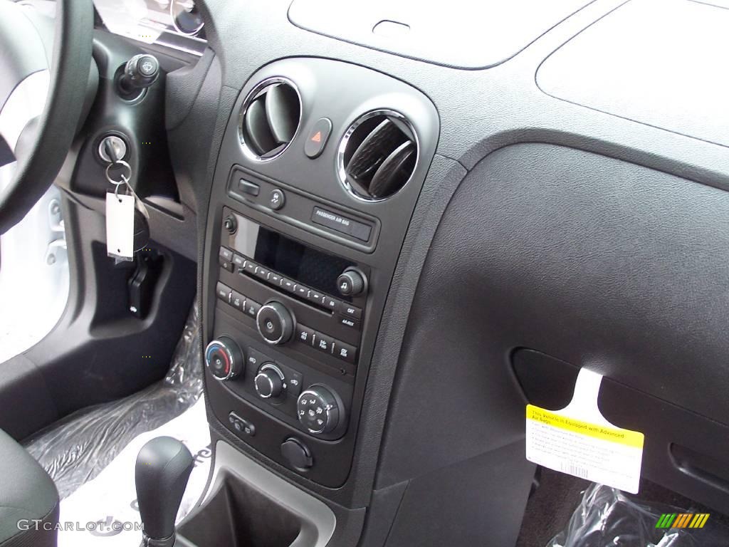 2009 HHR LS Panel - Summit White / Ebony photo #21