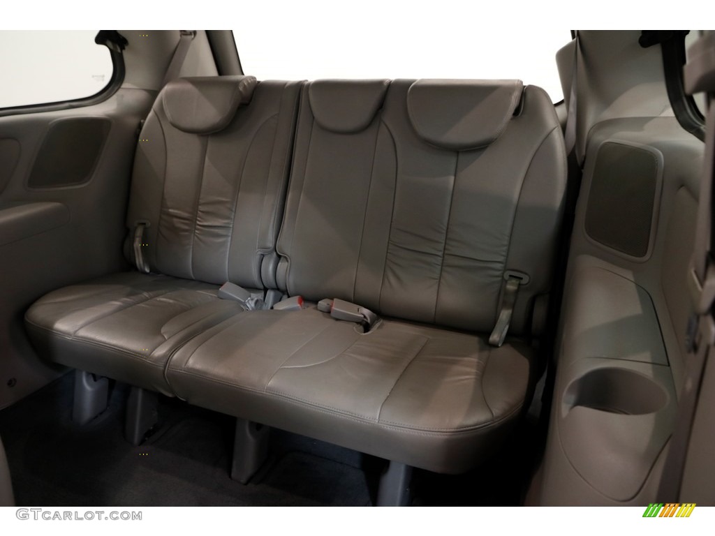 2011 Sedona EX - Titanium Silver / Gray photo #26