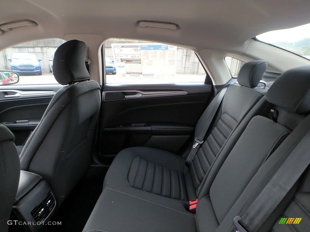 2018 Fusion SE - Ruby Red / Ebony photo #11