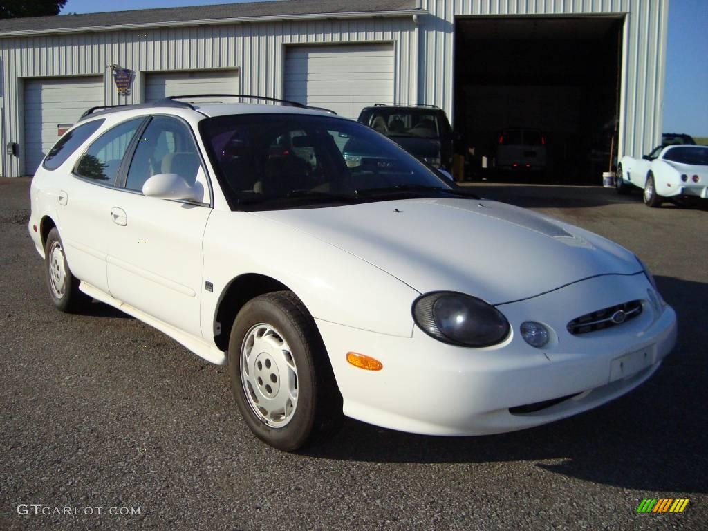 1999 Taurus SE Wagon - Vibrant White / Medium Prairie Tan photo #4