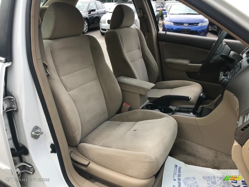 2003 Accord LX Sedan - Taffeta White / Ivory photo #16