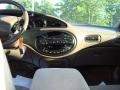 1999 Vibrant White Ford Taurus SE Wagon  photo #12
