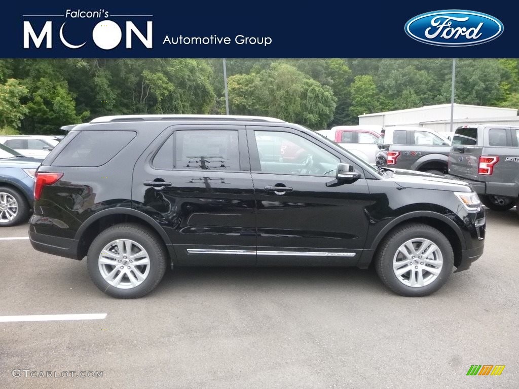 2018 Explorer XLT 4WD - Shadow Black / Ebony Black photo #1