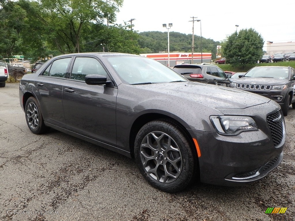 2018 Chrysler 300 Touring AWD Exterior Photos