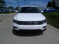 Pure White - Tiguan SE 4MOTION Photo No. 1