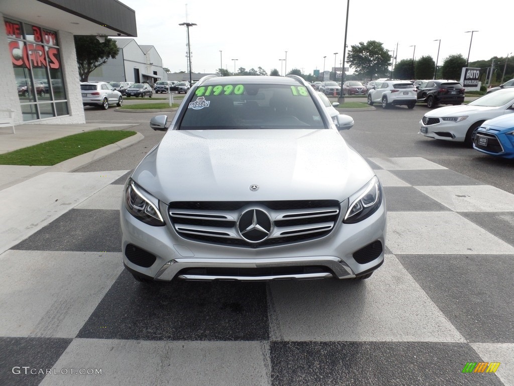2018 GLC 300 4Matic - Iridium Silver Metallic / Black photo #2