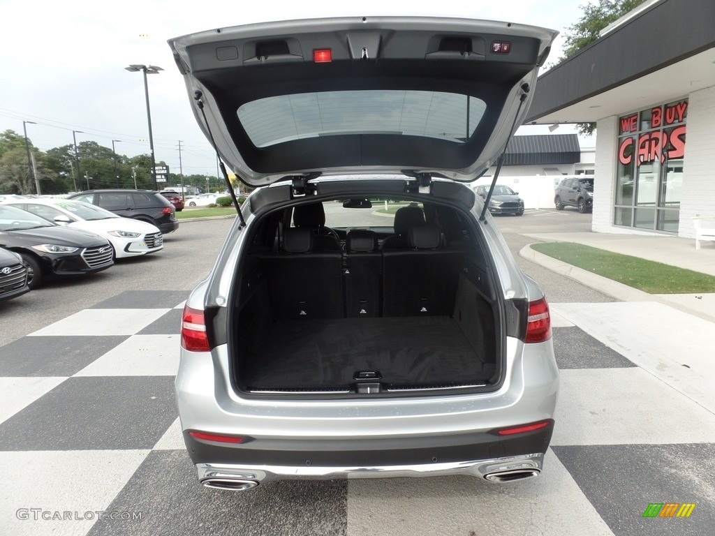 2018 GLC 300 4Matic - Iridium Silver Metallic / Black photo #5