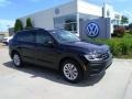 Deep Black Pearl - Tiguan S 4MOTION Photo No. 2