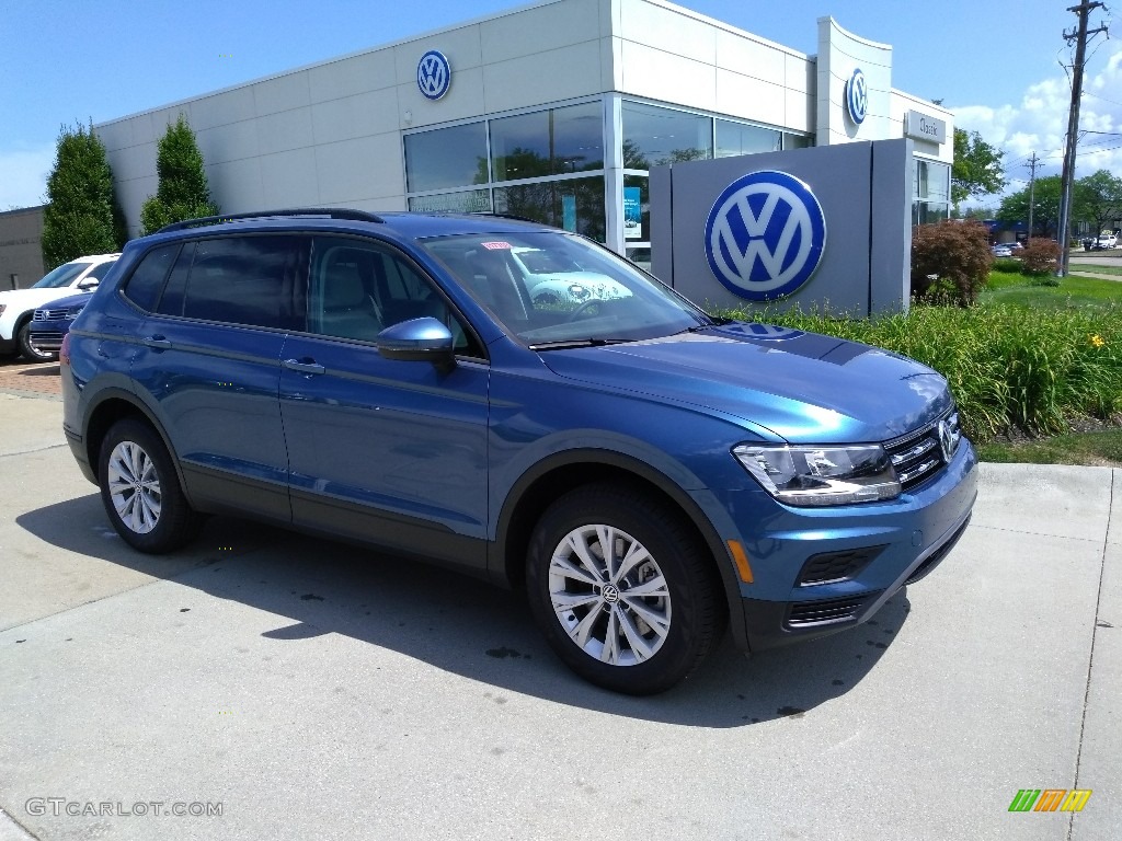 Silk Blue Metallic 2018 Volkswagen Tiguan S 4MOTION Exterior Photo #128797563