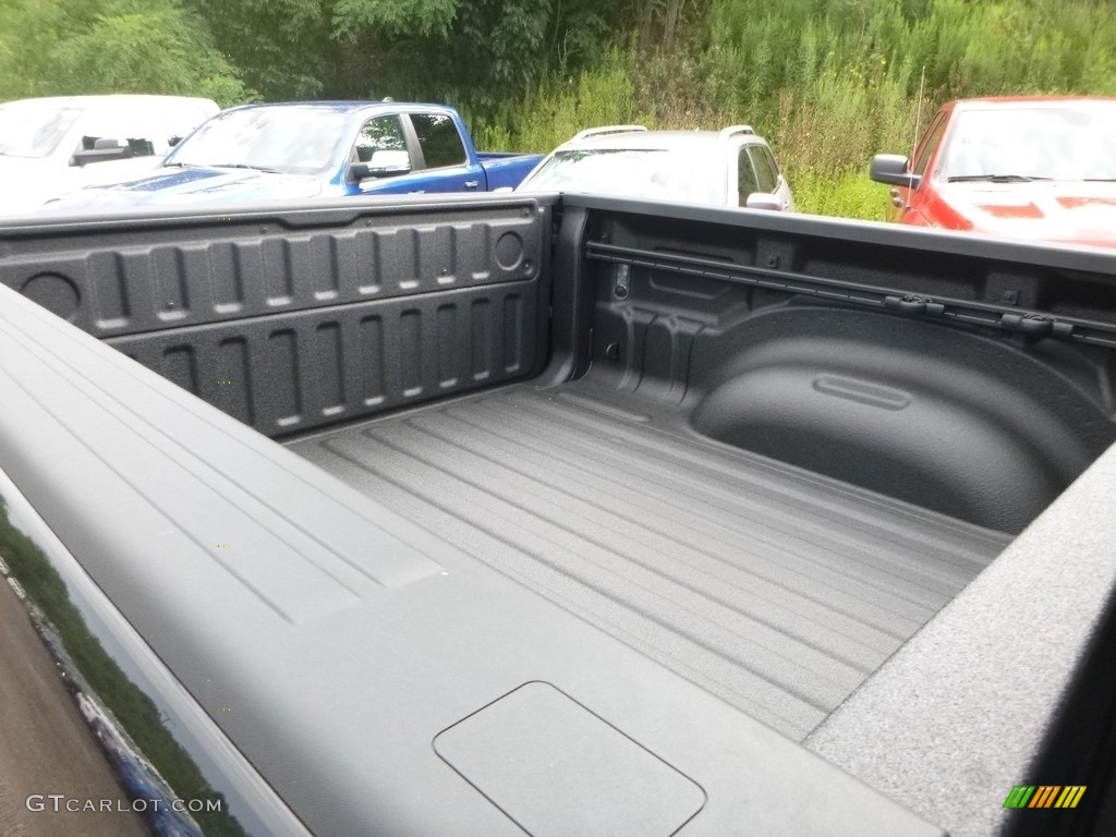 2019 1500 Big Horn Crew Cab 4x4 - Diamond Black Crystal Pearl / Black photo #12