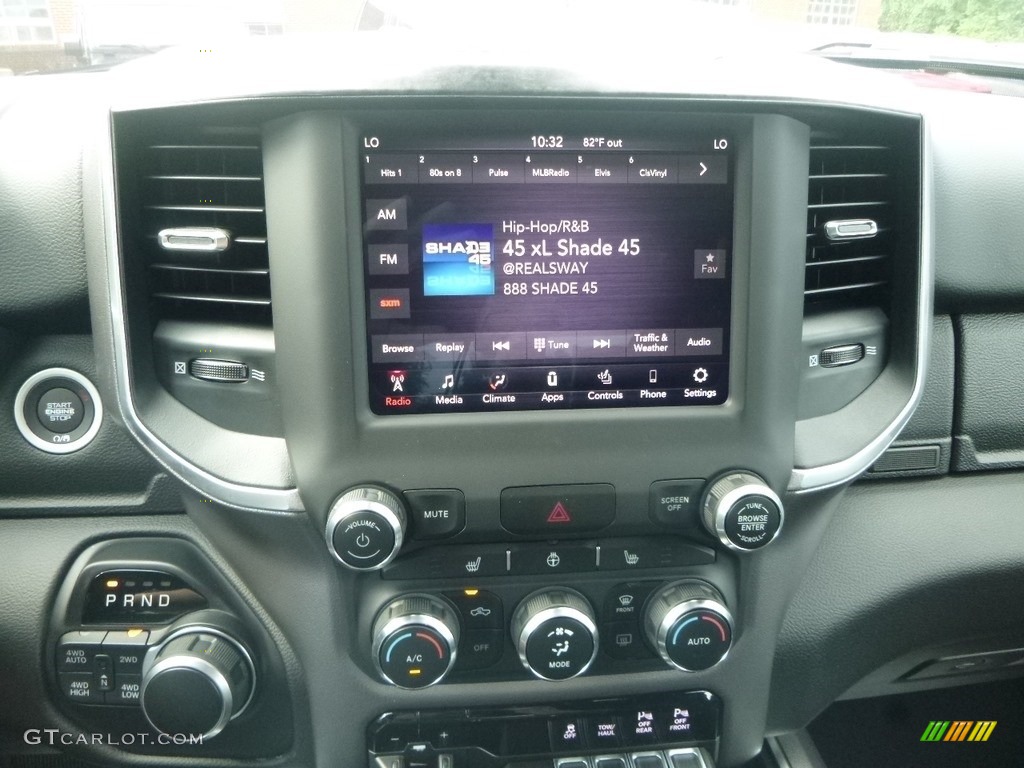 2019 1500 Big Horn Crew Cab 4x4 - Diamond Black Crystal Pearl / Black photo #16