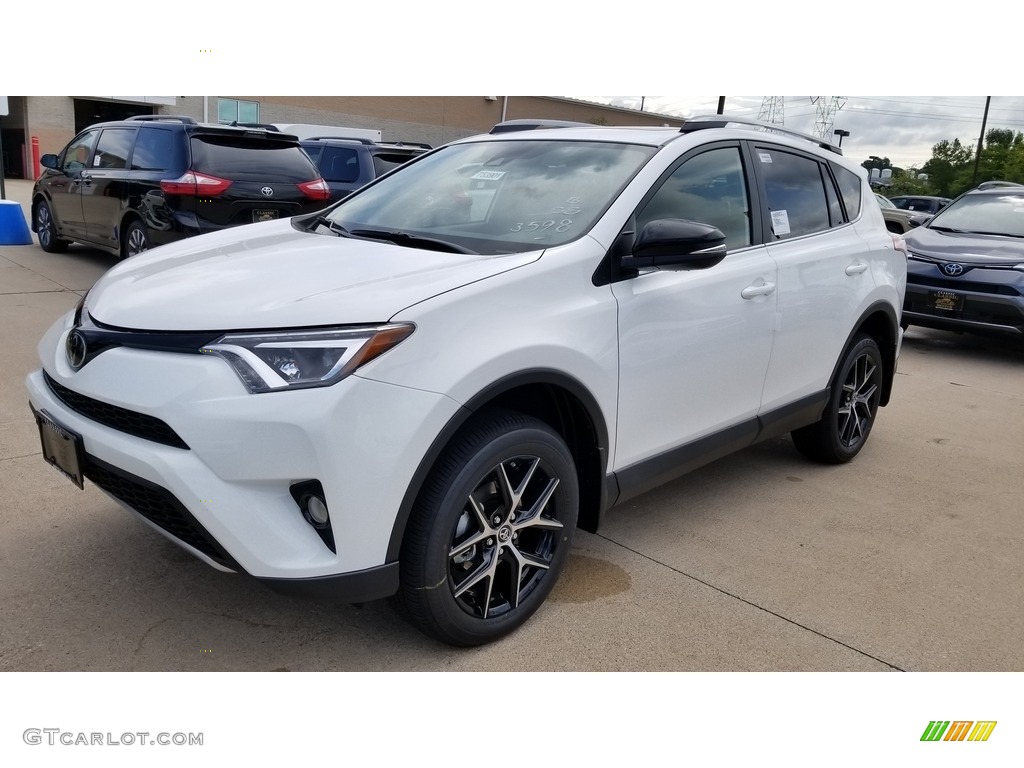 2018 RAV4 SE AWD - Super White / Black photo #1