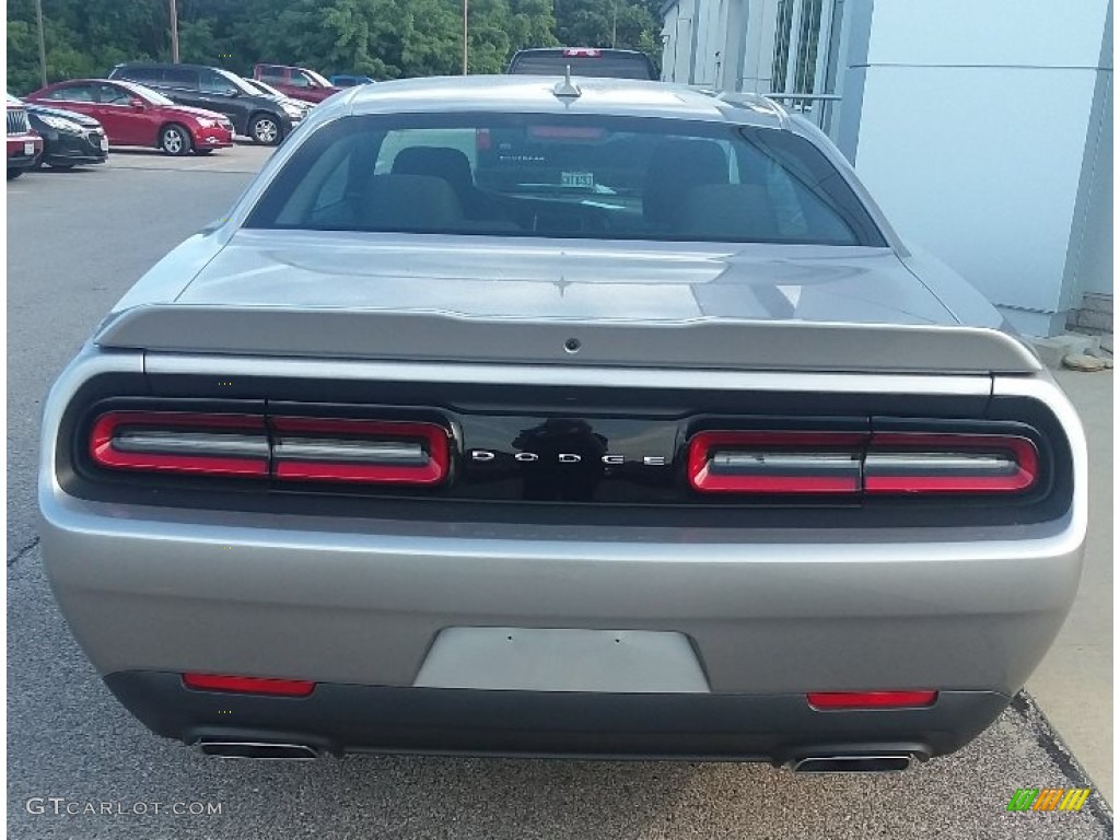 2018 Challenger R/T - Billet / Black photo #3
