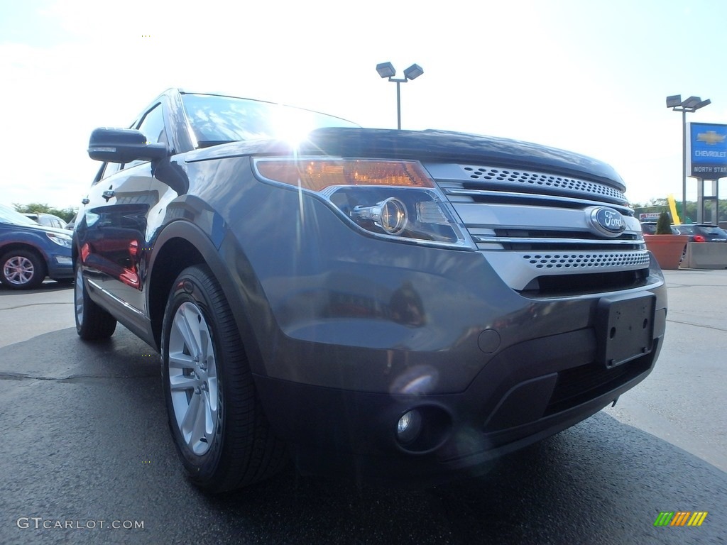 2015 Explorer XLT 4WD - Magnetic / Charcoal Black photo #12