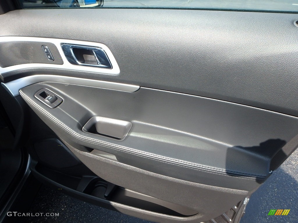 2015 Explorer XLT 4WD - Magnetic / Charcoal Black photo #18