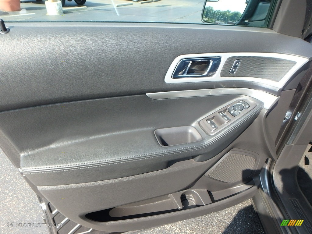 2015 Explorer XLT 4WD - Magnetic / Charcoal Black photo #25