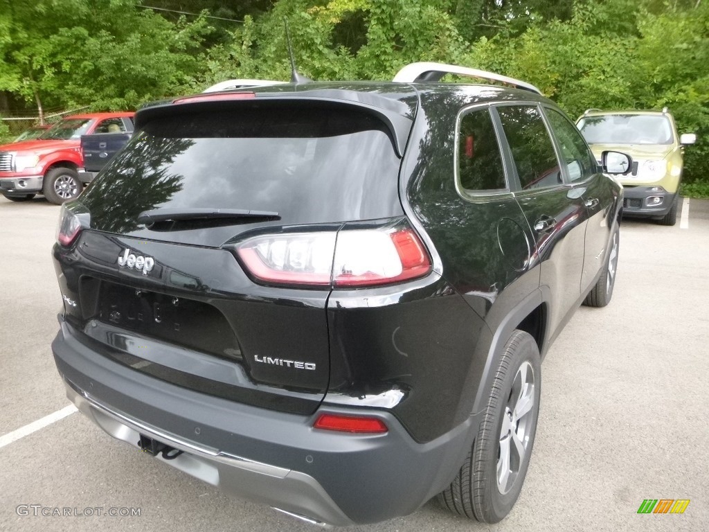 2019 Cherokee Limited 4x4 - Diamond Black Crystal Pearl / Black photo #5
