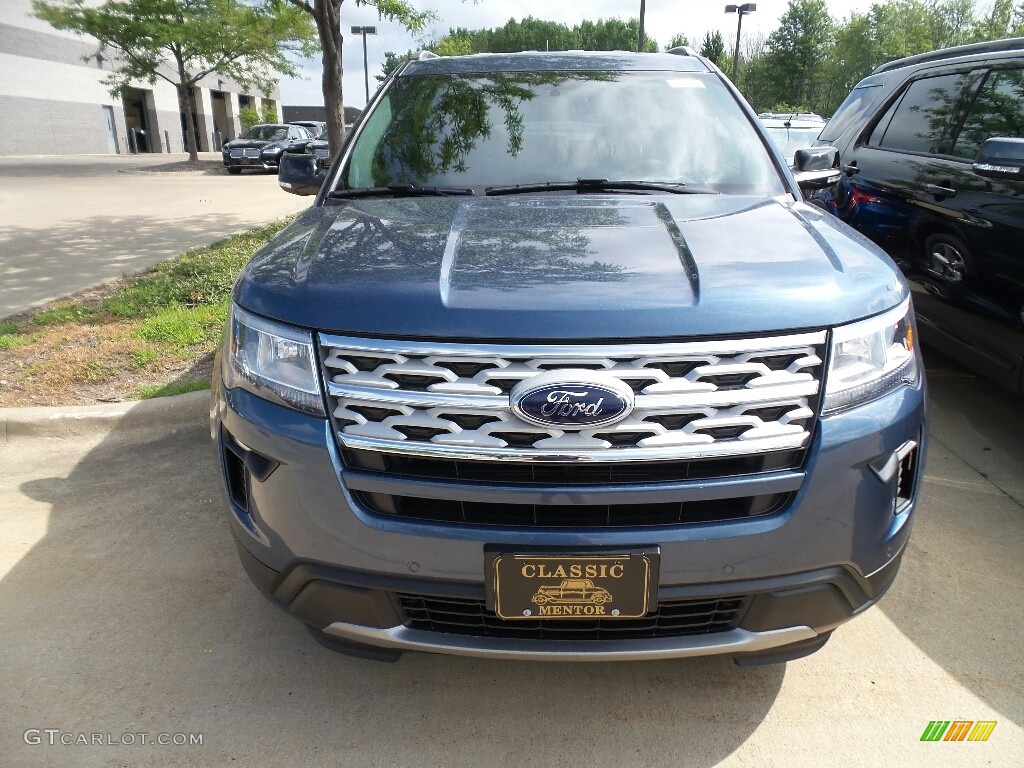 2018 Explorer XLT - Blue Metallic / Ebony Black photo #2