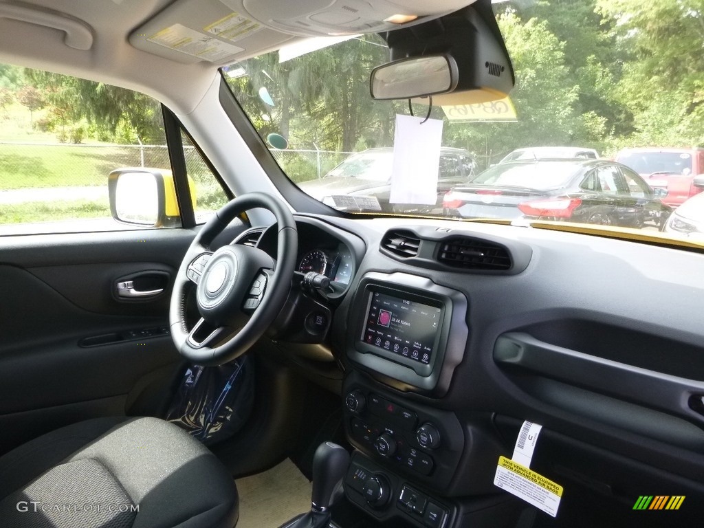 2018 Renegade Latitude 4x4 - Solar Yellow / Black photo #11