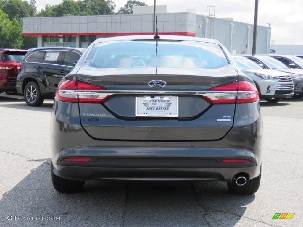 2018 Fusion SE - Magnetic / Ebony photo #23