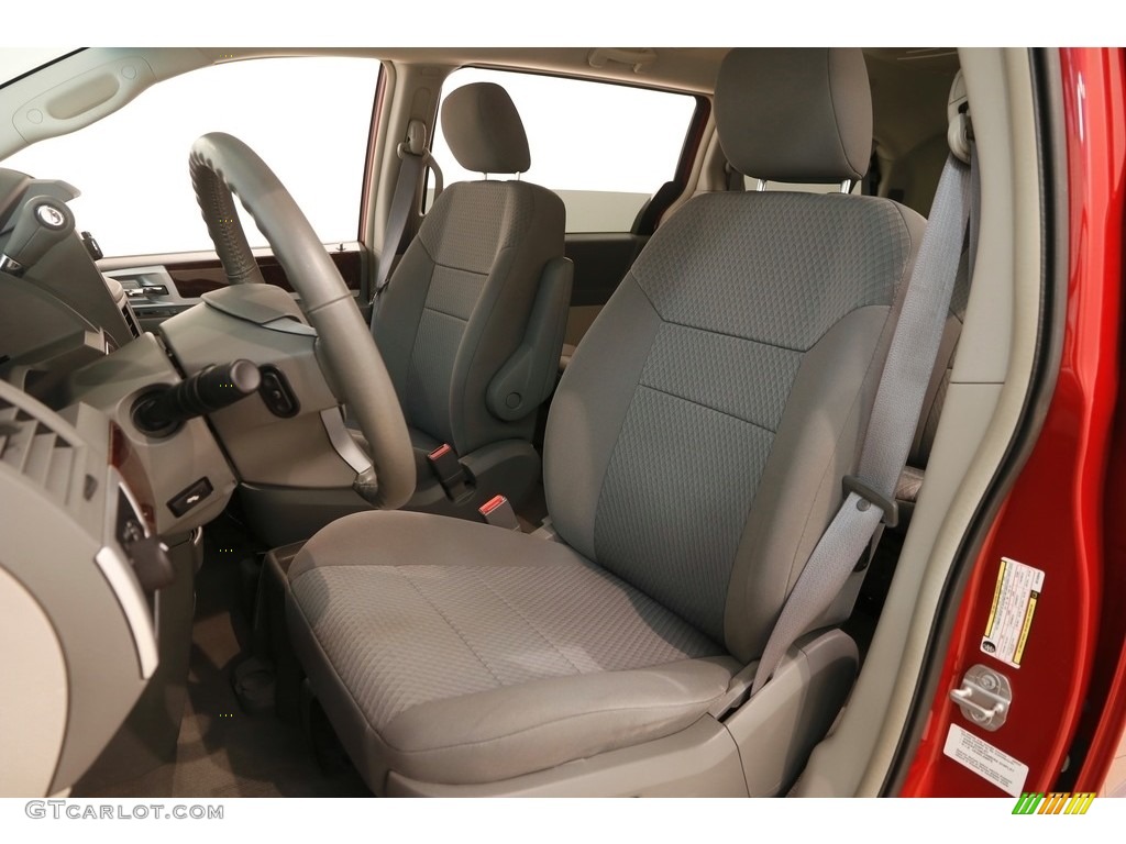 2010 Town & Country Touring - Inferno Red Crystal Pearl / Medium Slate Gray/Light Shale photo #8