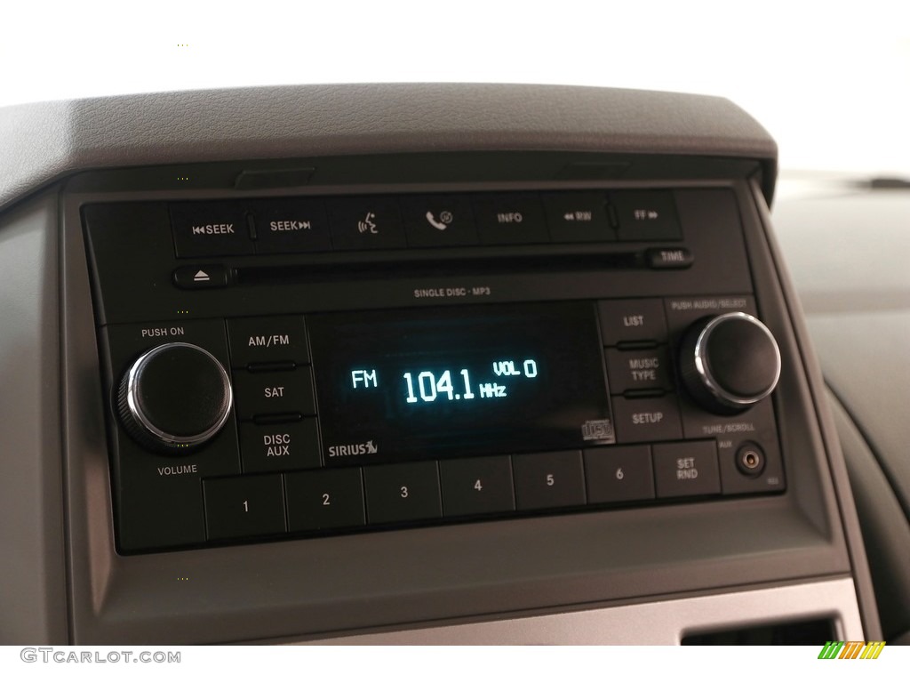 2010 Town & Country Touring - Inferno Red Crystal Pearl / Medium Slate Gray/Light Shale photo #15