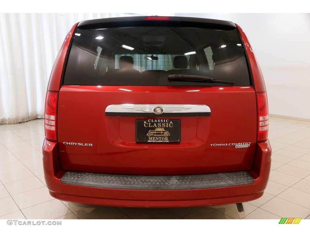 2010 Town & Country Touring - Inferno Red Crystal Pearl / Medium Slate Gray/Light Shale photo #33