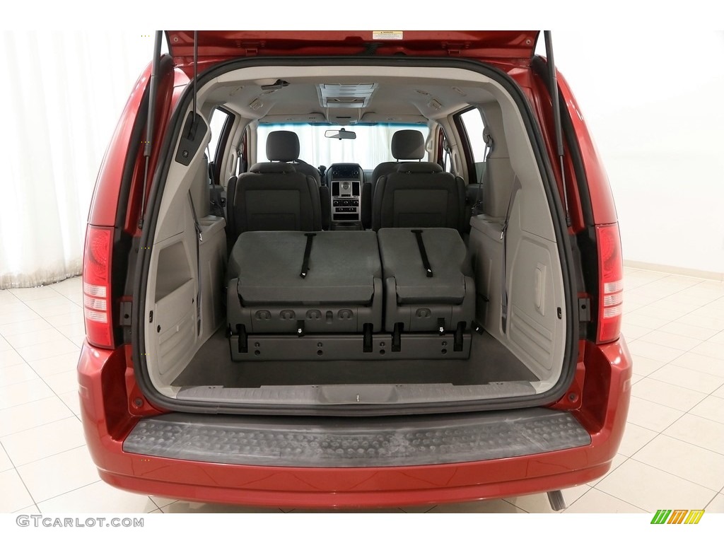 2010 Town & Country Touring - Inferno Red Crystal Pearl / Medium Slate Gray/Light Shale photo #35