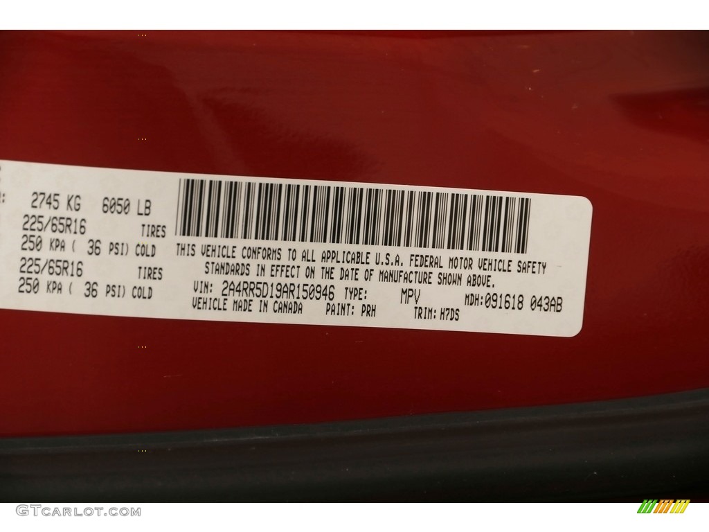 2010 Town & Country Touring - Inferno Red Crystal Pearl / Medium Slate Gray/Light Shale photo #38