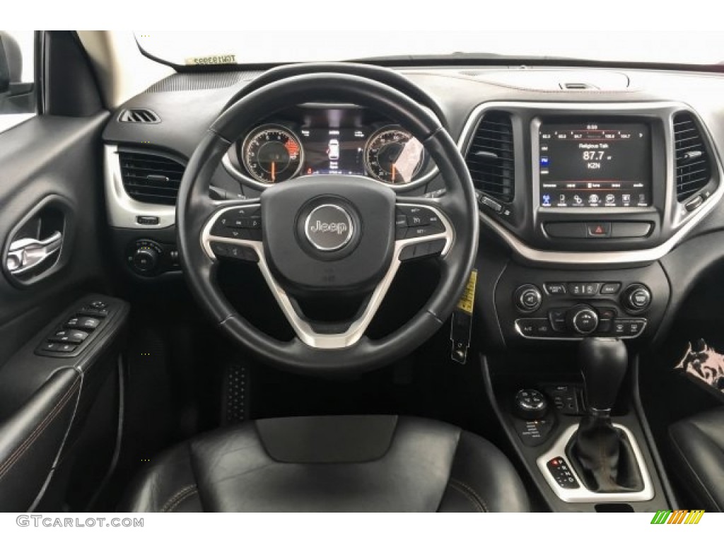 2016 Cherokee Trailhawk 4x4 - Granite Crystal Metallic / Black photo #4