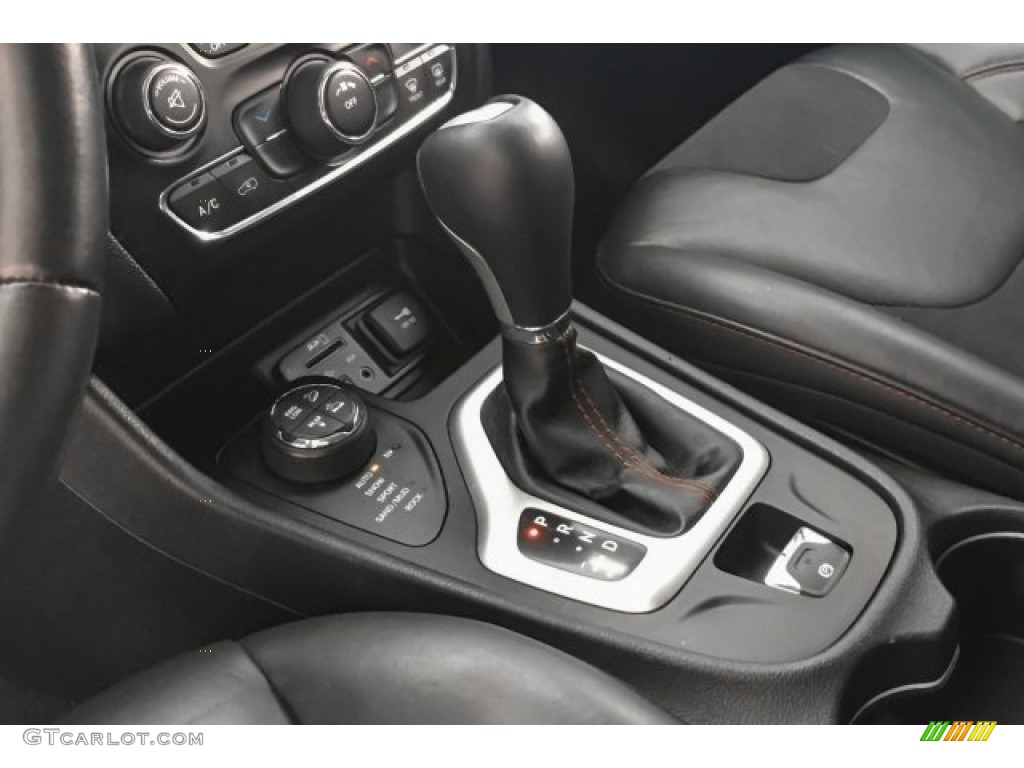 2016 Cherokee Trailhawk 4x4 - Granite Crystal Metallic / Black photo #24