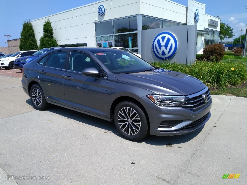 Platinum Gray Metallic 2019 Volkswagen Jetta SE Exterior Photo #128824439