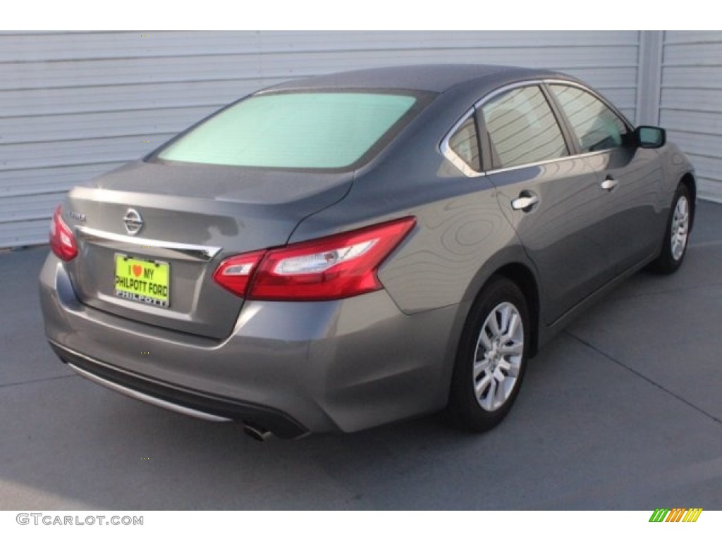 2017 Altima 2.5 S - Gun Metallic / Charcoal photo #10