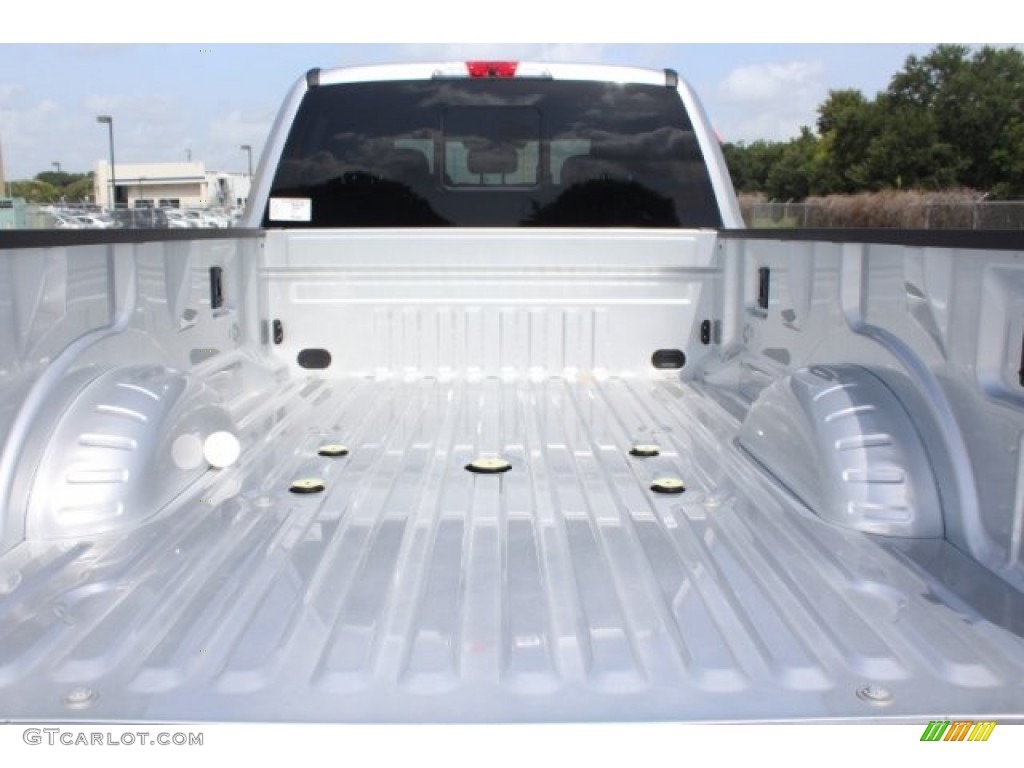2019 F350 Super Duty XLT Crew Cab 4x4 - Ingot Silver / Black photo #27