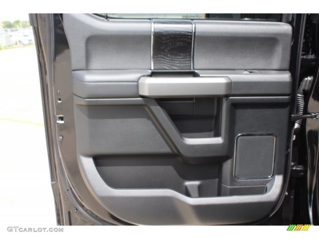 2019 F250 Super Duty Platinum Crew Cab 4x4 - Agate Black / Black photo #23