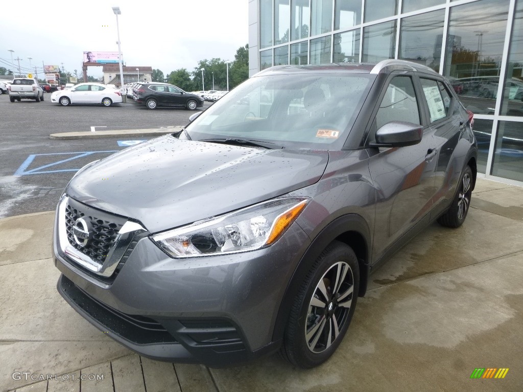 Gun Metallic 2018 Nissan Kicks SR Exterior Photo #128828873