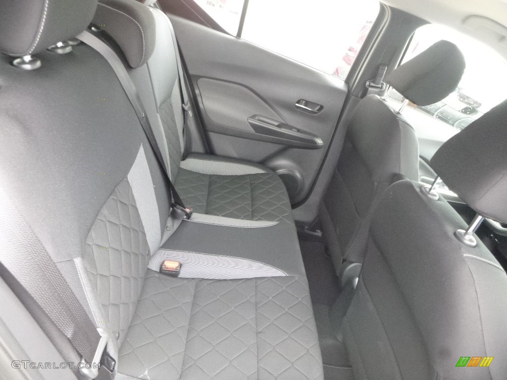 2018 Nissan Kicks SR Rear Seat Photos
