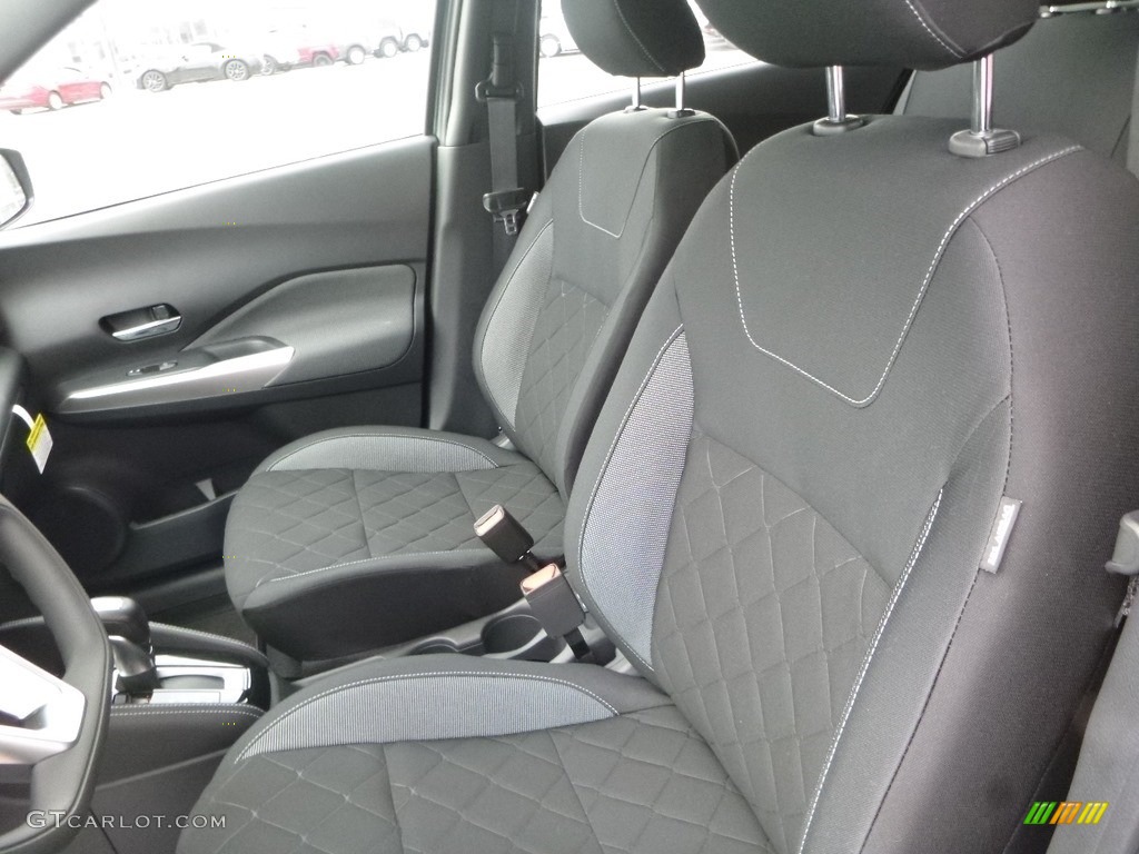 2018 Nissan Kicks SR Interior Color Photos
