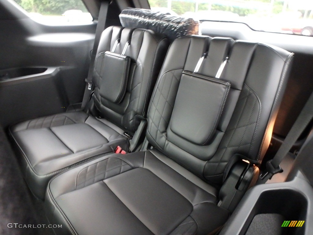 2018 Explorer Platinum 4WD - Ruby Red / Ebony Black photo #12