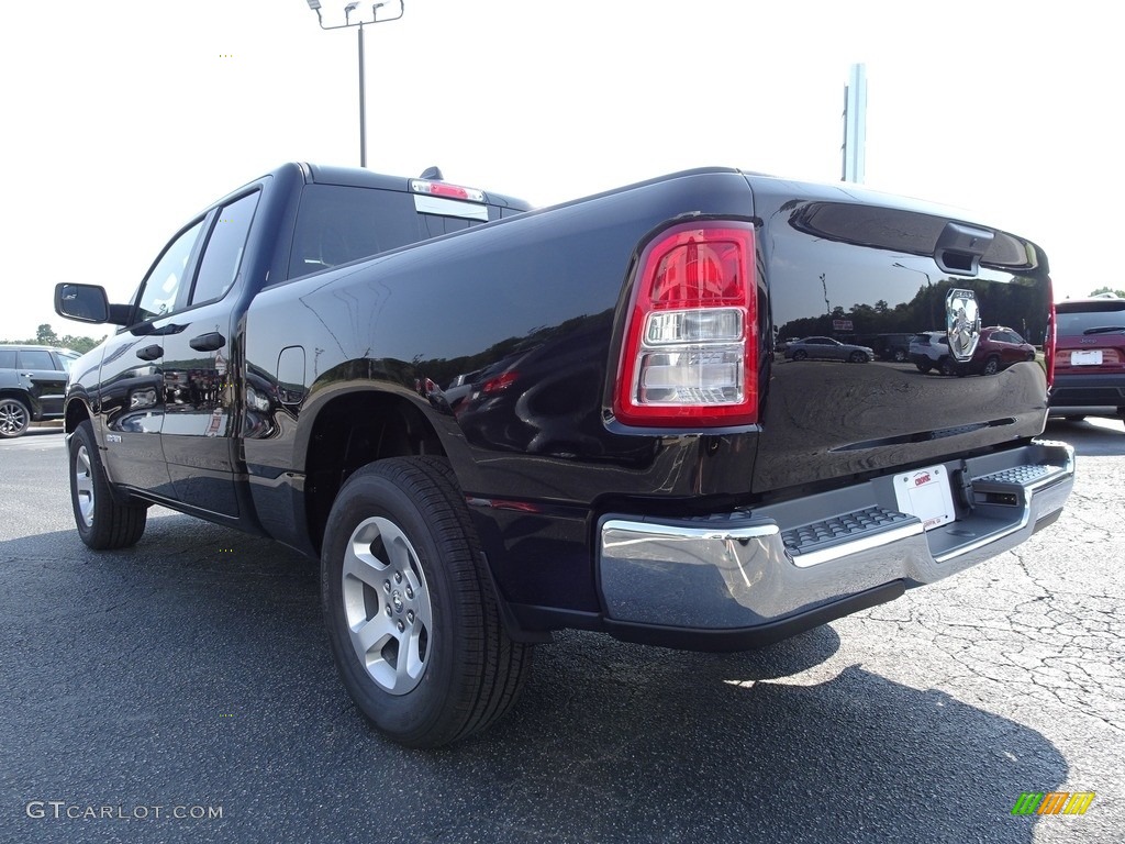 2019 1500 Tradesman Quad Cab - Diamond Black Crystal Pearl / Black photo #15