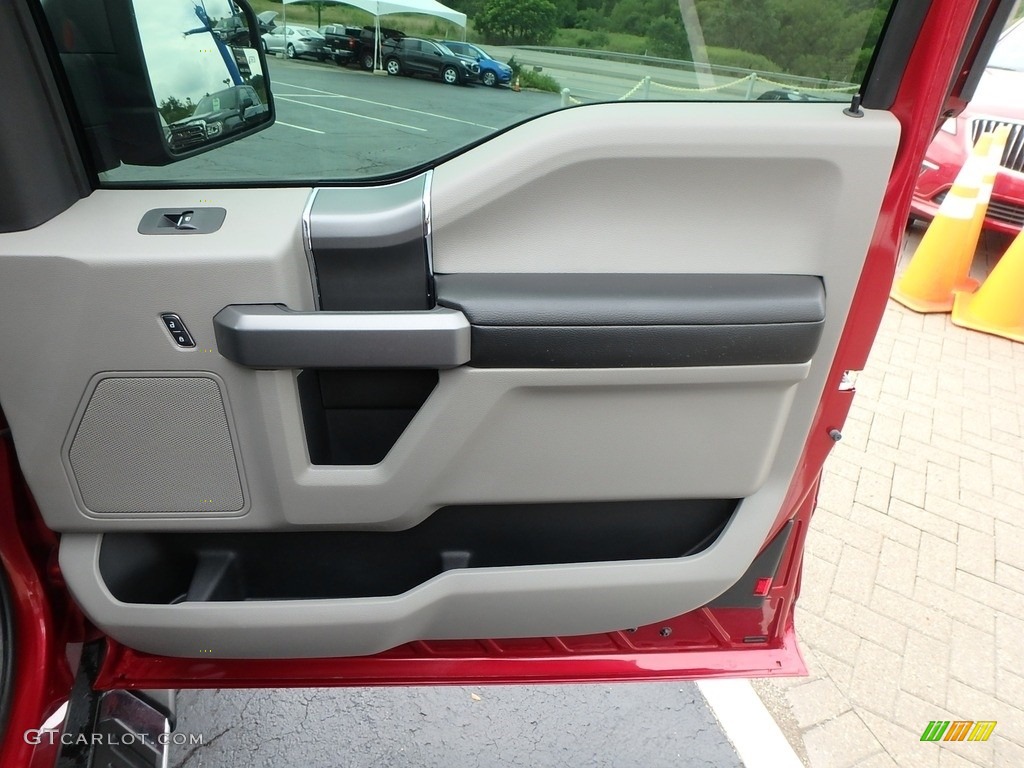 2017 F150 XLT SuperCab 4x4 - Ruby Red / Earth Gray photo #7