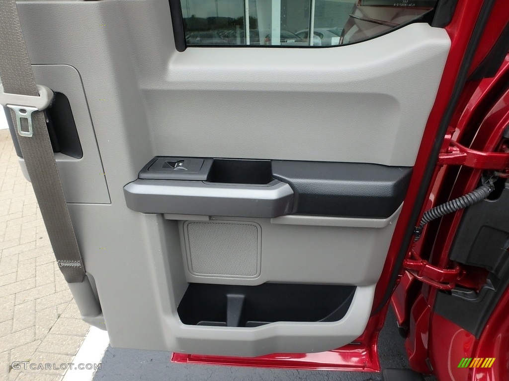 2017 F150 XLT SuperCab 4x4 - Ruby Red / Earth Gray photo #9