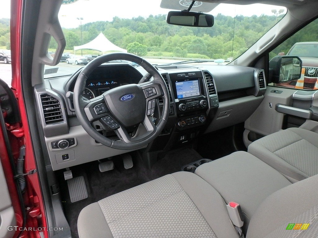 2017 F150 XLT SuperCab 4x4 - Ruby Red / Earth Gray photo #17