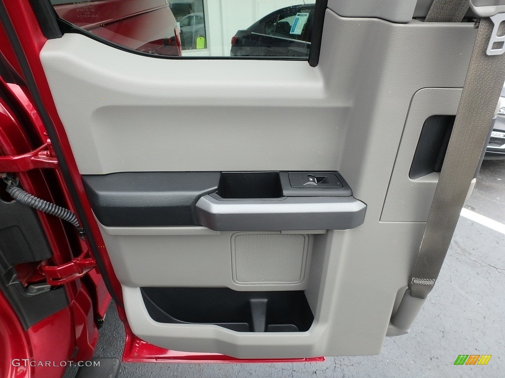 2017 F150 XLT SuperCab 4x4 - Ruby Red / Earth Gray photo #19