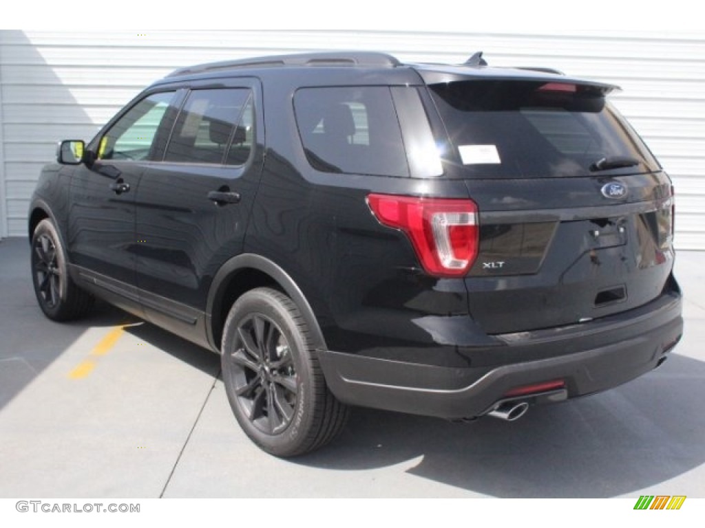 2018 Explorer XLT - Shadow Black / Ebony Black photo #7